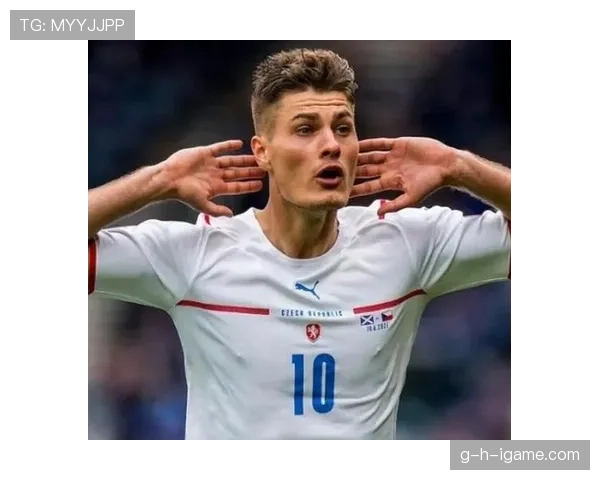 欧洲杯历史射手榜揭晓,传奇前锋状态回暖引热议 欧洲杯历史射手榜揭晓,传奇前锋状态回暖引热议