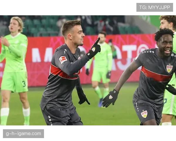 沙勒罗瓦中场强势发挥助球队抢分，状态回暖迎转机